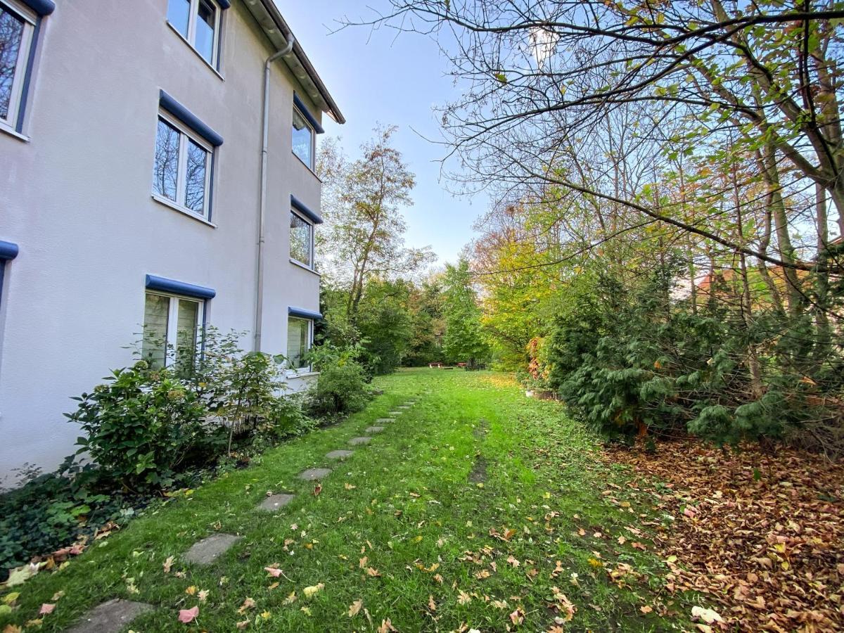 Wohlfuehl-Apartment Mit Kostenfreier Tiefgarage, Wifi & Terrasse Leipzig Extérieur photo